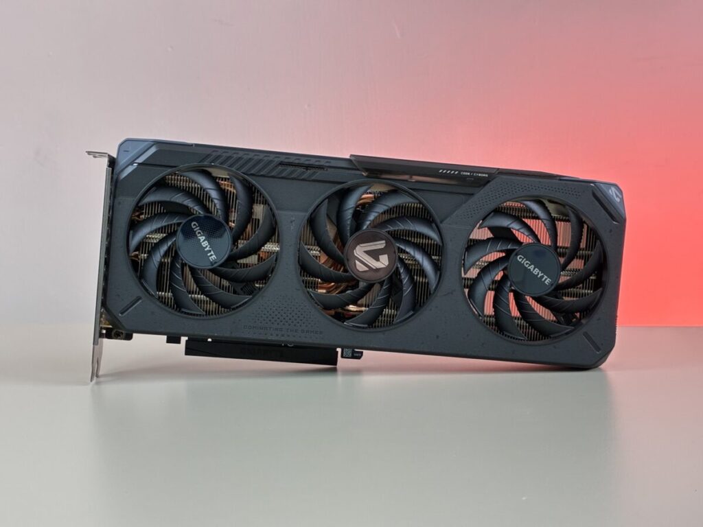AMD 提供的 GIGABYTE Radeon RX 9060 XT GAMING OC 16G