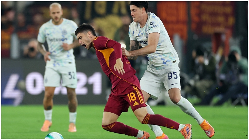 索利（左）已是羅馬的新領軍人物。REUTERS