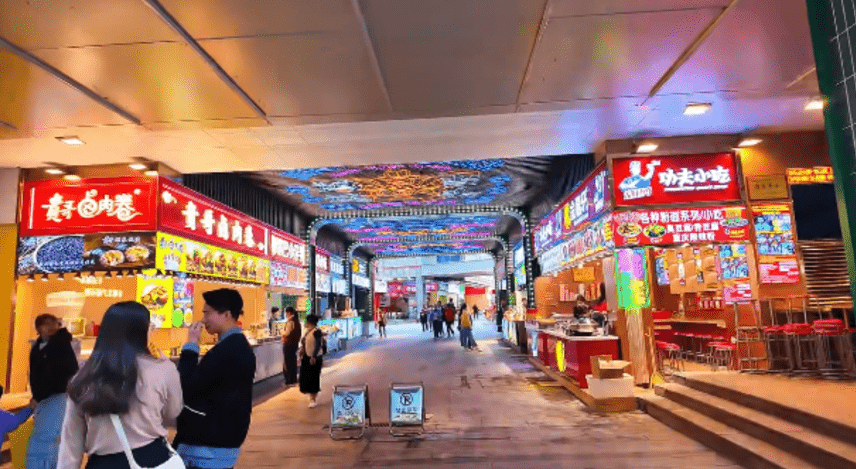 東門町美食街 港人最愛地道掃街之選 翻新重開更寬敞舒適 東門町美食街 港人最愛地道掃街之選 翻新重開更寬敞舒適