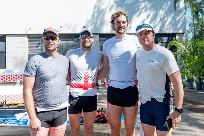 圖左起為Jack Beaumont、Tom Ford、Adam Neill和Guillermo de las Casas參加「寶馬海岸賽艇香港環島大賽。筆者提供