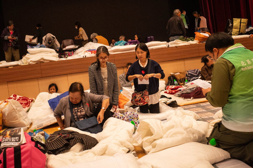 为上月火灾中失去家园的居民设立的避难所。他们已成为动员投票活动的重点对象。